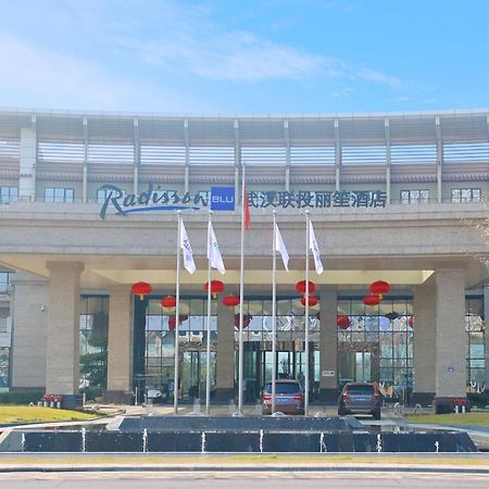 Radisson Blu Hotel Wuhan Etd Zone Exterior photo