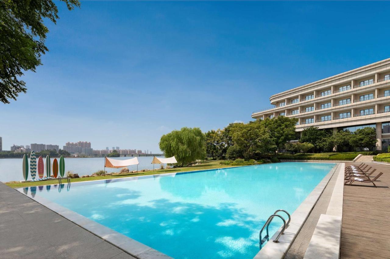 Radisson Blu Hotel Wuhan Etd Zone Exterior photo