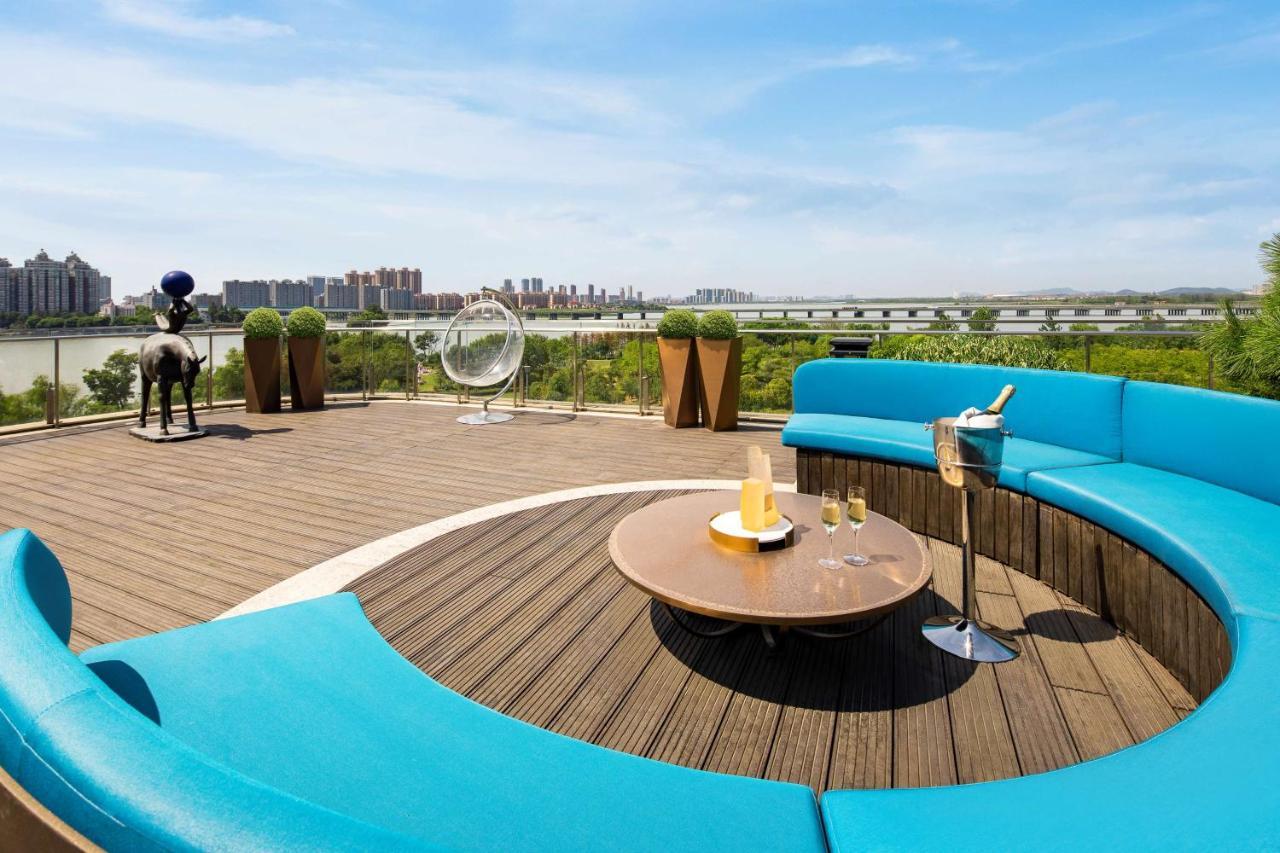 Radisson Blu Hotel Wuhan Etd Zone Exterior photo