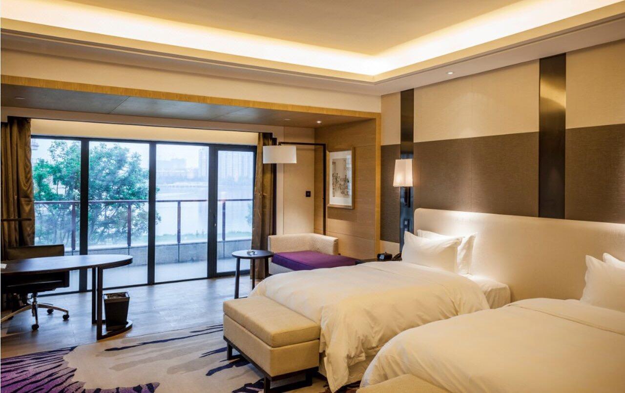 Radisson Blu Hotel Wuhan Etd Zone Exterior photo