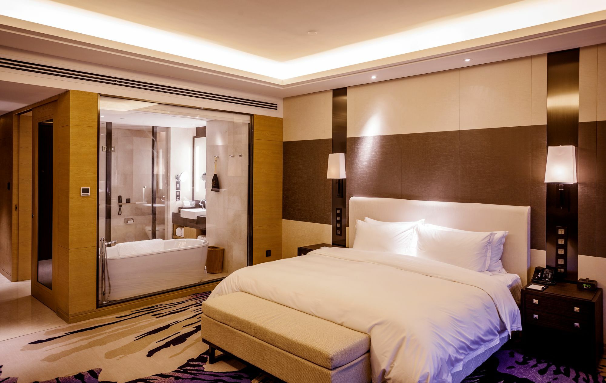 Radisson Blu Hotel Wuhan Etd Zone Exterior photo